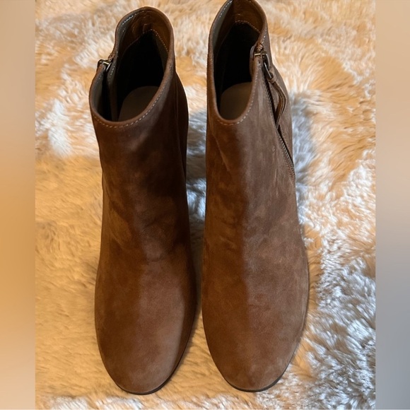 Cole Haan Brown Suede Ankle Boots Size 10 - Picture 3 of 8